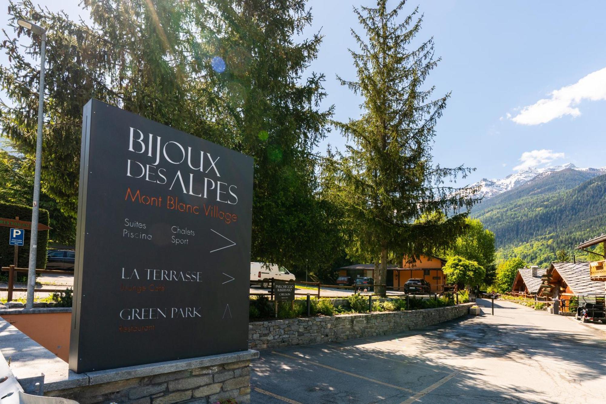 Bijoux Des Alpes - Mont Blanc Village La Salle Exteriér fotografie