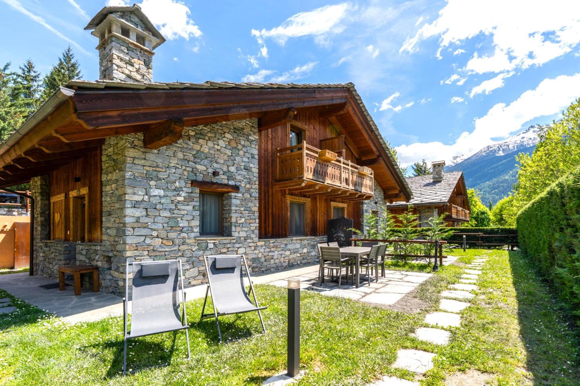 Bijoux Des Alpes - Mont Blanc Village La Salle Exteriér fotografie